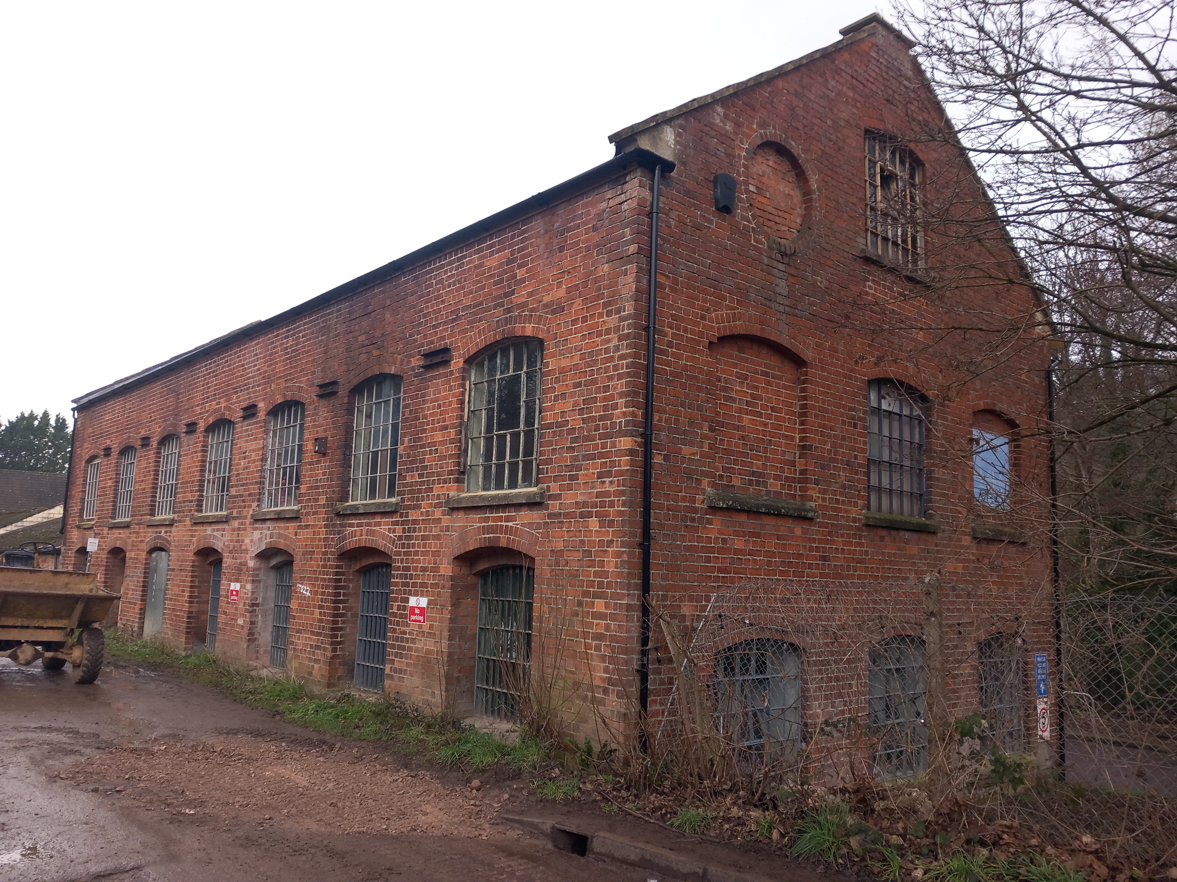 Small Brick Warehouse at Brimscombe Mill