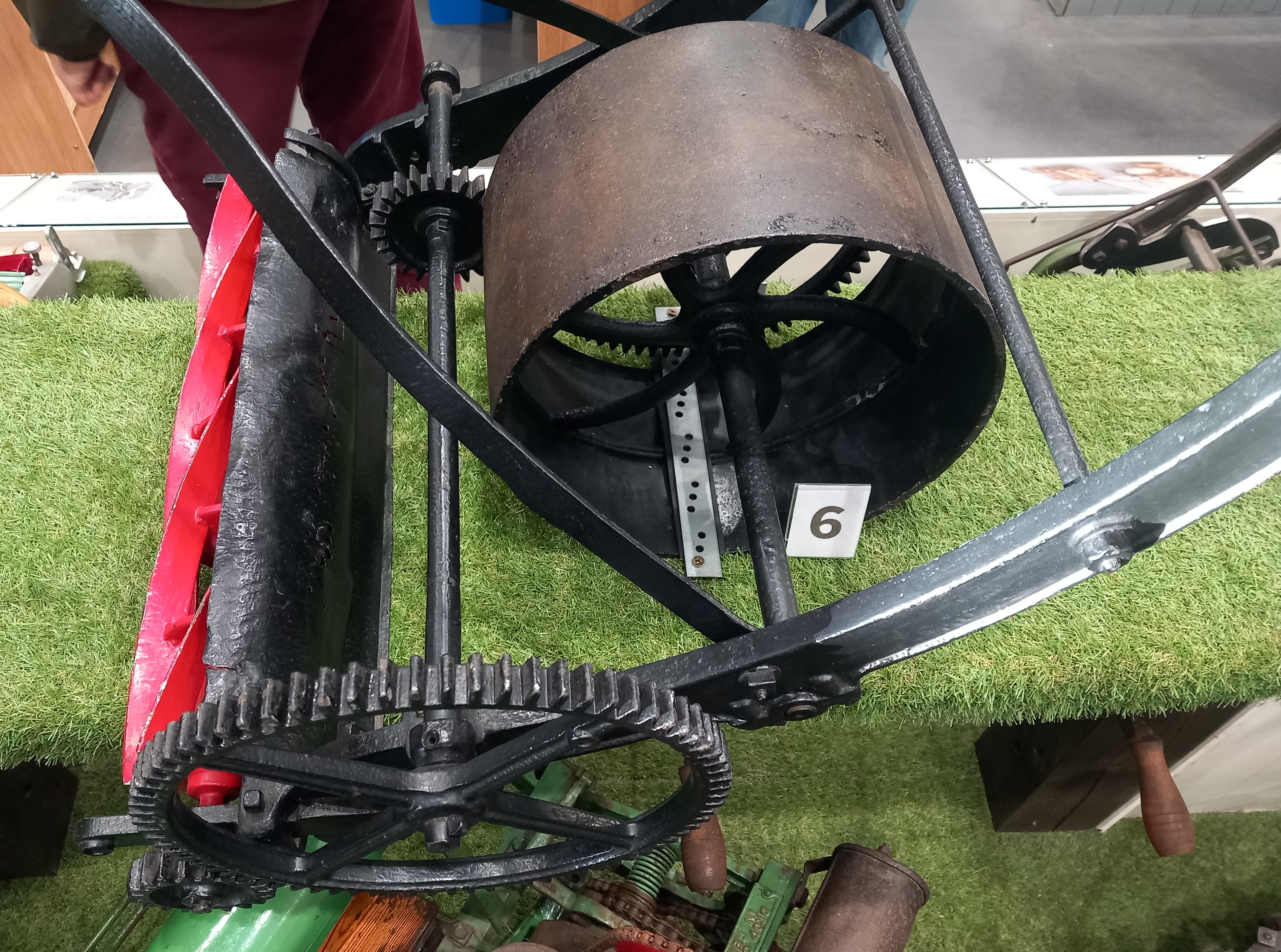 Budding Patent Lawnmower No 1623 - Rear Roller