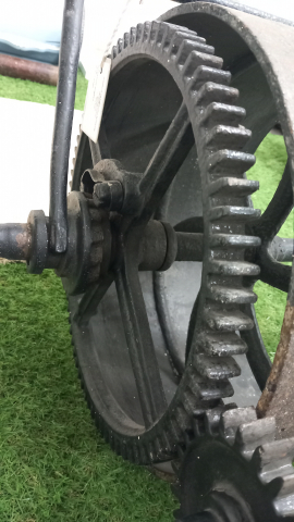 Budding's Patent No. 1623 - Showing roller gearing and pre-1843 rachet drive  - Ipswich Transport Museum - 1st September 2024